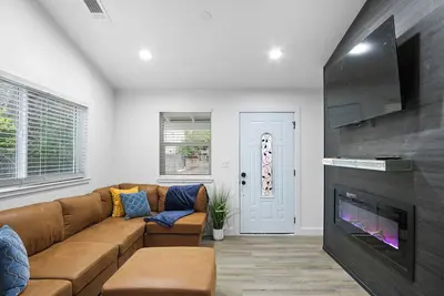 Image de Charming 2-bedroom house in lovely Lodi with WiFi, Ac