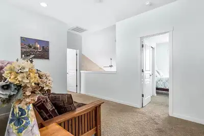 Image de Charming 3-bedroom townhome with WiFi, fitness room in peaceful Redmond