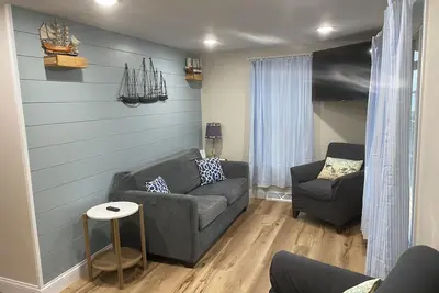 Image de Cozy updated one bedroom cottage on shawano lake