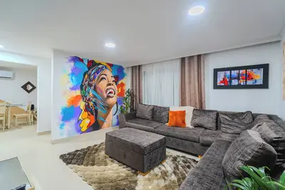 Image de 5 Bedroom Amazing Palace Minutes to Walled City