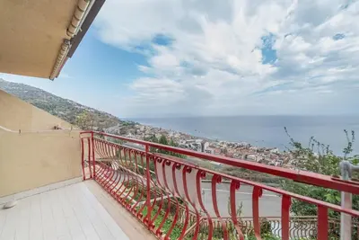 Image de Appartement deux pièces lumineux et panoramique