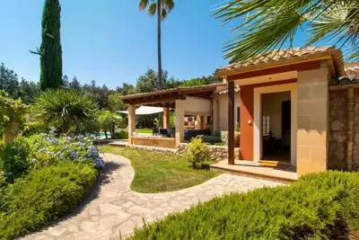 Image de Villa à Pollença avec Piscine et Barbecue
