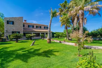 Image de Maison Rustique à Felanitx avec Piscine & Jardin