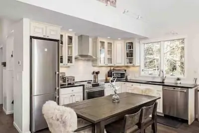 Image de Aspen Core 4 Bedroom-3 Bath Beautiful Condo!