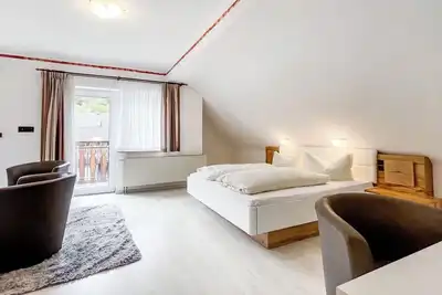 Comfortable and versatile room -perfect for relaxation, work and exchange