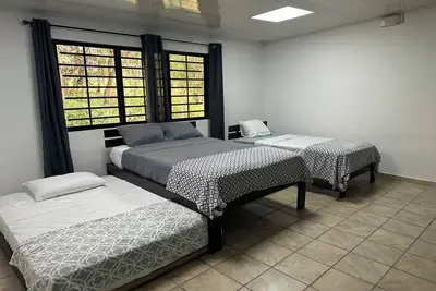 Image de Tourist Lodging in Alto Boquete - Family Room with private bathroom