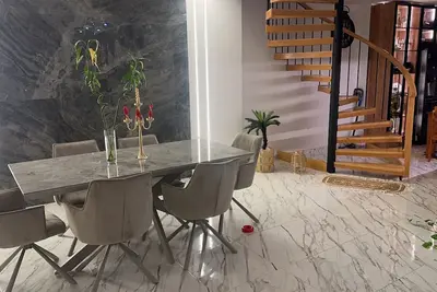 Image de Luxe Appart f4 avec terrasse a 2 etages dans une résidence privé El Achour