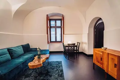 Image de Joy City Stay Paul Chinezu 3