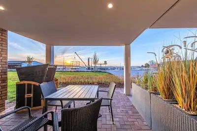 Image de 5-star vacation apartment MüritzKieker in the harbor residence Waren (Müritz)