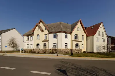 Image de Oase am See - Spacious accommodation for up to 8 people on the Müritz