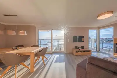 Image de 5 - star vacation apartment deceleration in the harbor residence Waren
