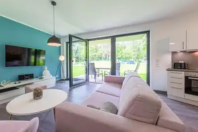 Image de Vacation apartment with terrace on Lake Krakow