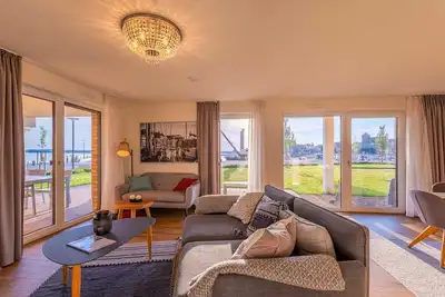 Image de 5-star vacation apartment \"Am Lütten Meer\" in the harbor residence Waren