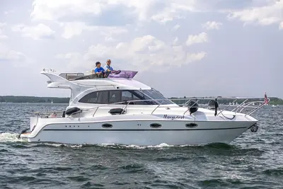 Image de Galeon 330 Fly: Your sporty companion for unforgettable cruises