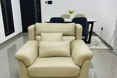 Image de Serene & Stylish 2 Br Apt, King Bed, Gym, Views\n\n