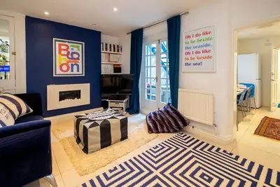 Image de Host & Stay | Montpelier Colours