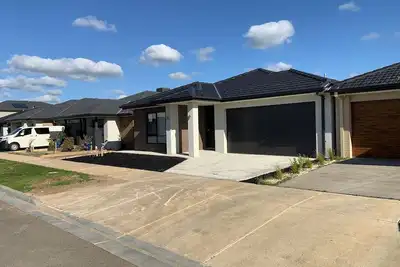 Image de New 4. 5 Br Modern Home @Clyde