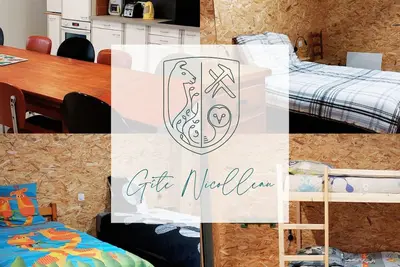 Image de Gîte Nicolleau : Au coeur d'un domaine naturel et historique entouré de lamas!