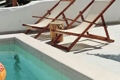 Kukulú Luxurious Cottage with Mini Private Pool in Mykonos\n\n