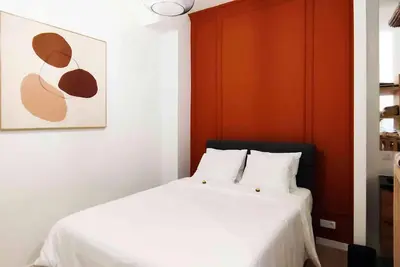 Image de Superbe appartement a cote de la Grande Place de Saint Ghislain. \n