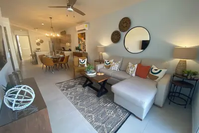 Cozy 2-bedroom condo in fantastic Akumal with WiFi, fitness room