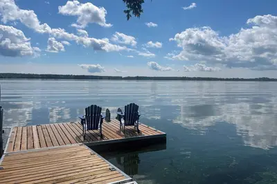 Image de Waterfront Cottage with Hot Tub, Sauna, Fire Pit! Very family-friendly!