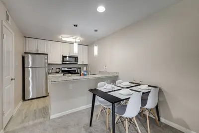 Image de Cozy 1-bedroom apartment in enchanting Plano with WiFi, fitness room