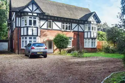 Image de Flat 2, Langtry apartment