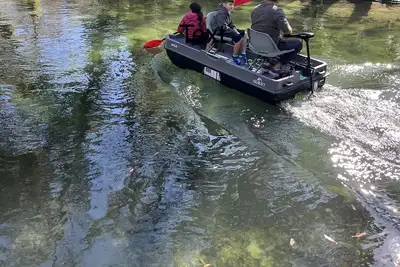 Image de Main river home: Jon boat with trolling motor and hot tub!