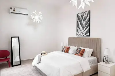 Image de Sea : A Refined Coastal Retreat