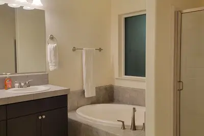 Image de Charming 3-bedroom house with WiFi, fitness room in welcoming Madera