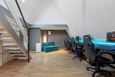 Image de Appartement \"Virtualounge Lan-Wohnung\" avec terrasse privée, Wi-Fi et climatisation