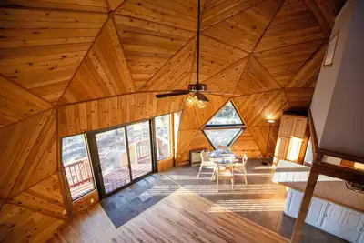 Image de Luxury Dome Cabin w\/ Mountain Views, Modern Upscale, King\/Queen Beds, Starlink