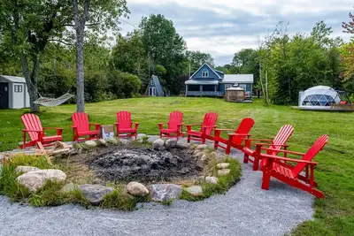 Image de 5-Acre Waterfront Cottage w/sauna & Hot Tub at lake Scugog, 1 hour from Toronto