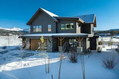 Image de Grtand Park Home I Private Hot Tub I Great Views I Game Room I Discounted Attractions