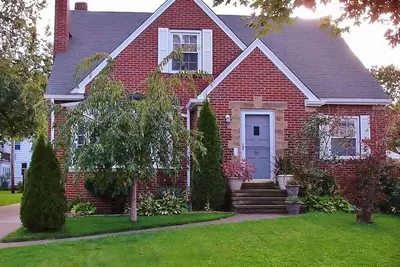 Image de Spacious 4-bedroom house with WiFi and Ac in peaceful Euclid