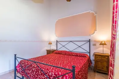 Image de Joli appartement pour 5 personnes avec Wifi, piscine, climatisation, Tv et patio