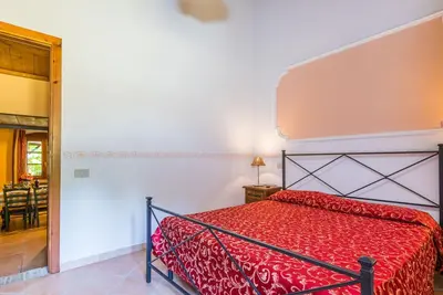 Image de Joli appartement pour 5 personnes avec climatisation, piscine, Wifi, Tv et patio