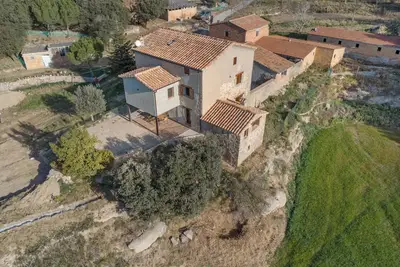 Image de Maison de vacances 'Cal Trumfet' avec vue sur les montagnes, terrasse privée et Wi-Fi