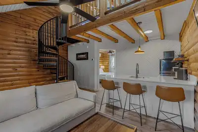 Image de Log Suite at our Boutique Bed and Brewery