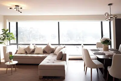 Modern and Cozy 3-bedroom apartment with WiFi, fitness room in charming Cuenca