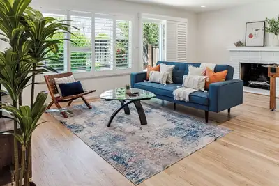Image de New! Charming Oasis In Central Silicon Valley ~4beds~ beautiful backyard~