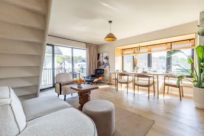 Image de Huswell - Cozy Family Home Steps from the Sea