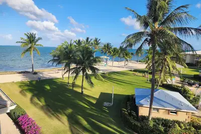 Image de Cozy Studio w/ Stunning Ocean Views, Pool Access & Family-Friendly Atmosphere