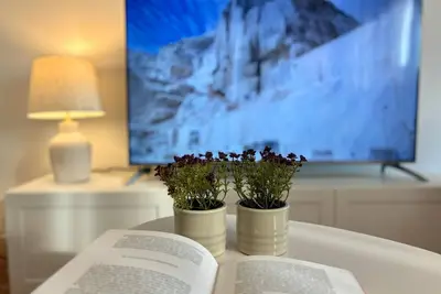 Image de Apartment in the heart of Carrara with 2 balconies and views of the city.