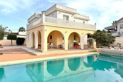 Image de Villa 3 chambres avec grande piscine privée