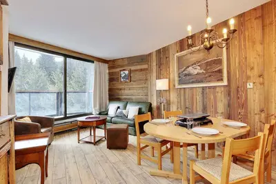 Image de Refuge Montagnard Luxe à Courchevel 1850 avec Parking et Wifi