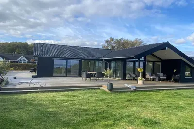 Image de \"Viveke\" - 10m from the sea by Interhome