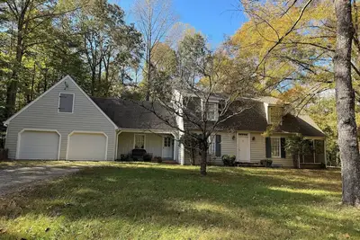 Image de Charming and private 3-bedroom house near Fredericksburg, Va.