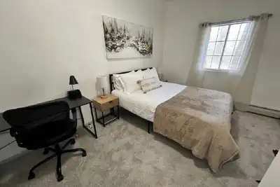 Image de Affordable Stay Near Proctors-A1